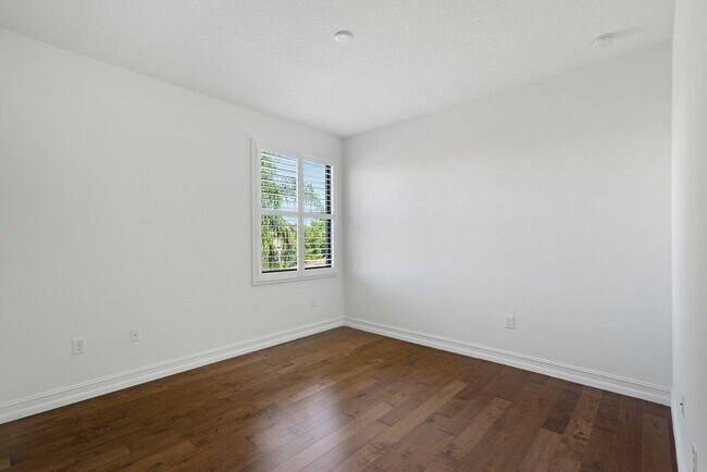 Building Photo - 14579 White Jade Terrace