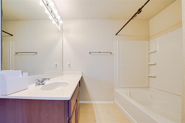 Building Photo - 1426 Raven Dr S