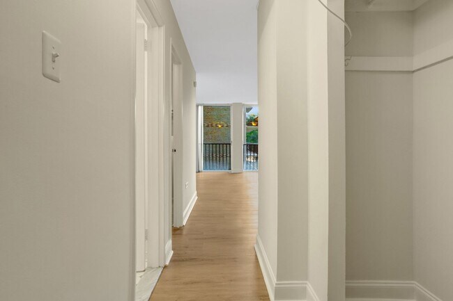 Building Photo - Studio Condo with all utilities included for rent!