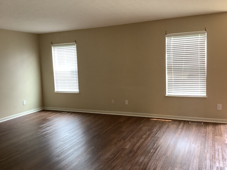 Building Photo - 924 Fresno St