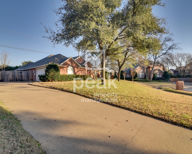 Building Photo - $2745! 3 Bedroom/ 2 Bathroom Home for Rent in KELLER ISD!  Free application through 8/10! See inf...