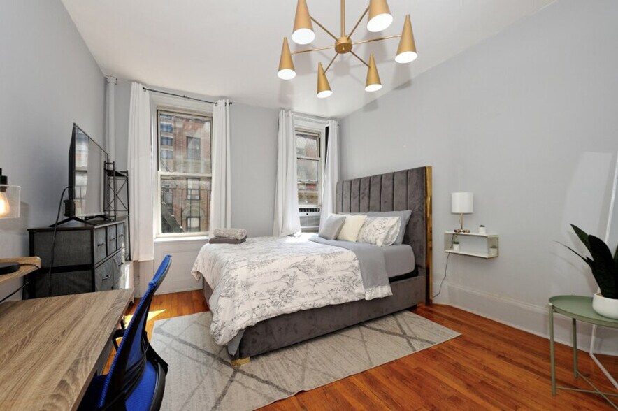 Building Photo - 173 E 91st St