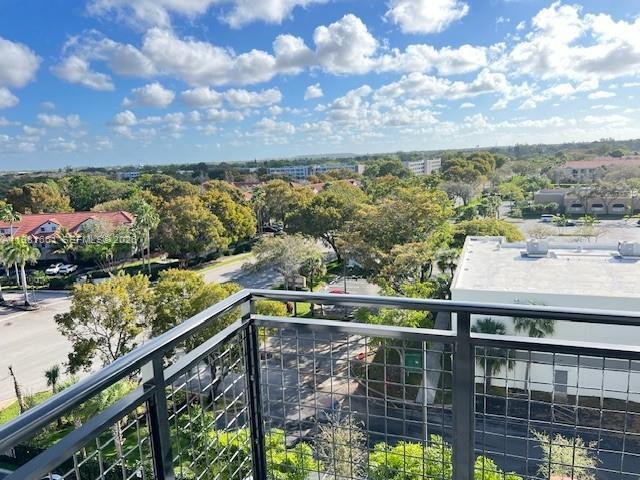 Building Photo - 9000 Ramblewood Dr