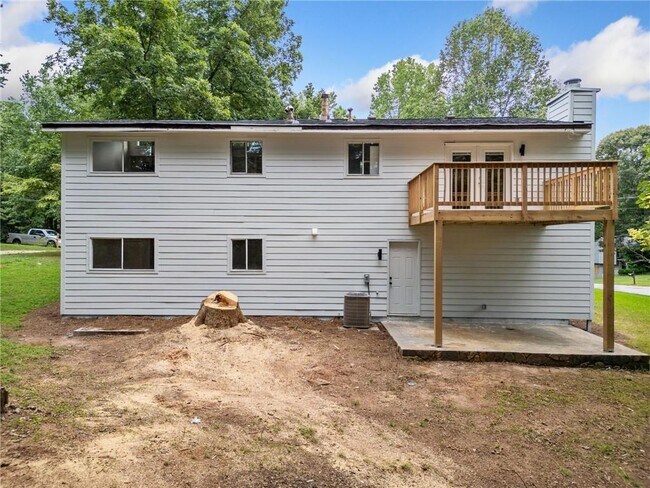 Building Photo - 4050 Daron Ct