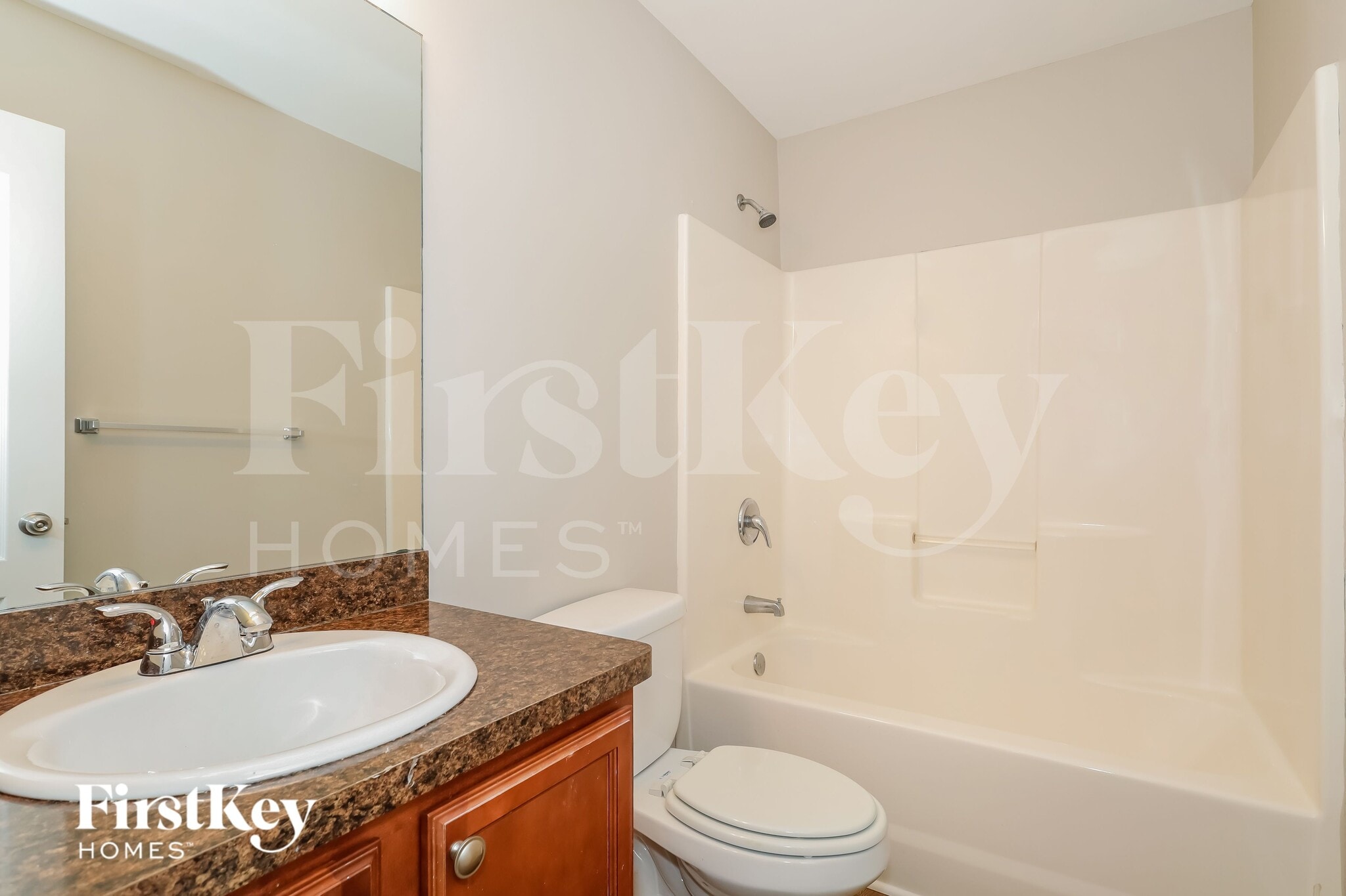 Building Photo - 52 Hamilton Dr