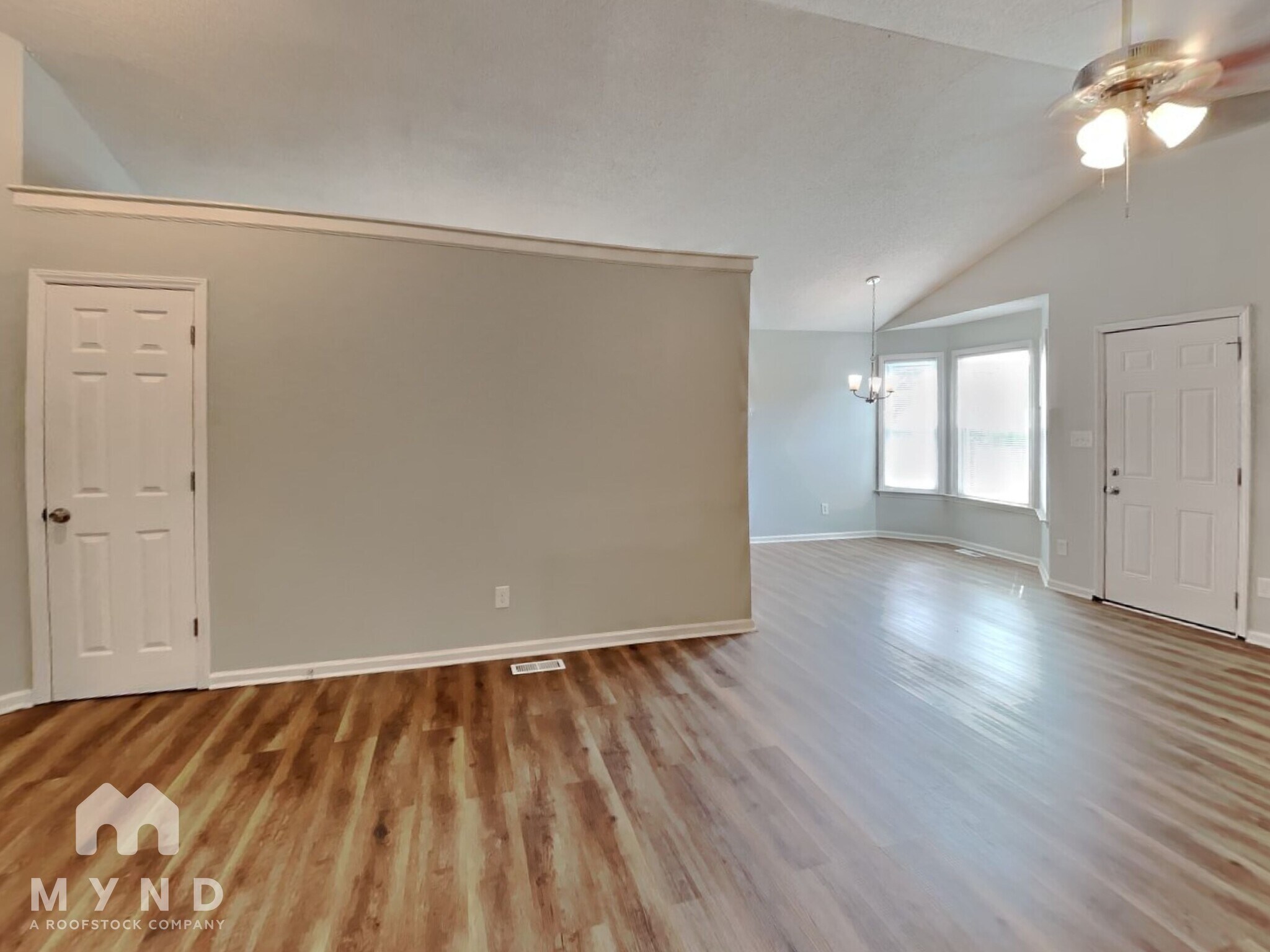 Building Photo - 2209 Maybrook Dr