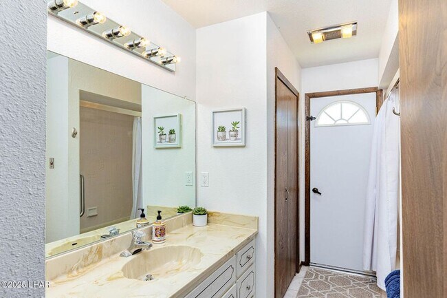 Building Photo - 12 month lease. Fully Furnished 3-Bedroom, 2-Bath Home with Billiard Room & Backyard Entertaining...