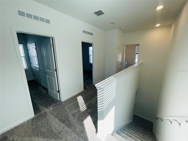 Building Photo - 7238 Ivy Tendril Ave