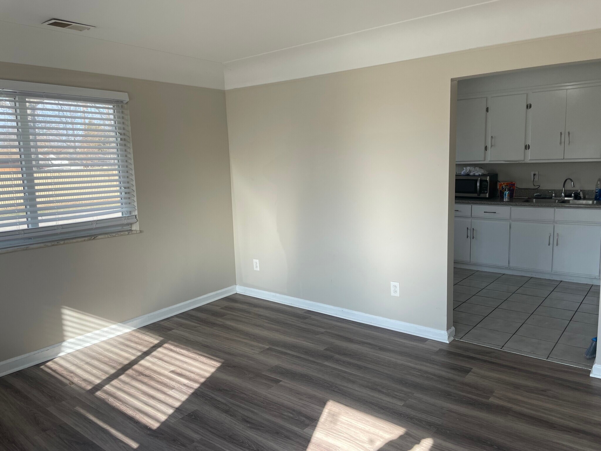 Building Photo - 28690 Victor St