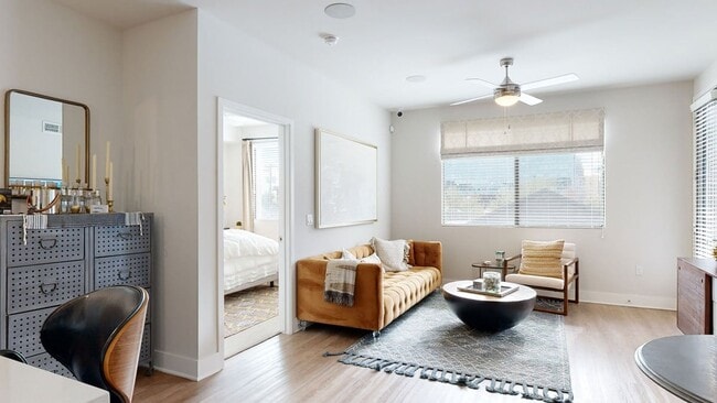 Building Photo - Roosevelt Row