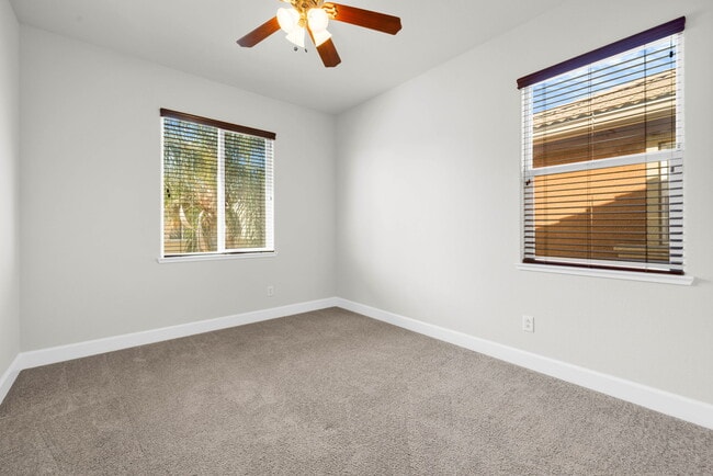 Building Photo - 9 Dulcibbella Pl