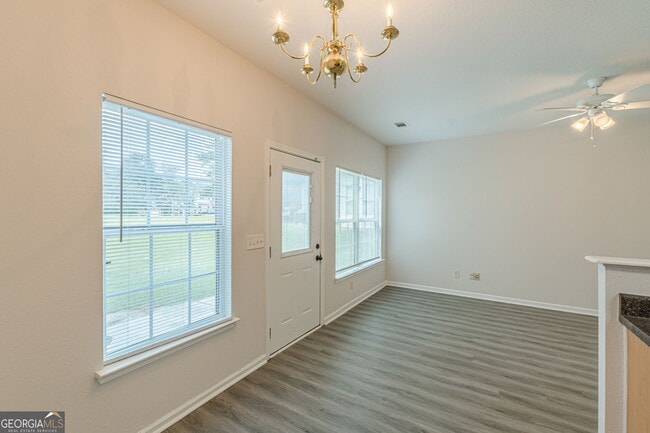 Building Photo - 274 Brookview Dr