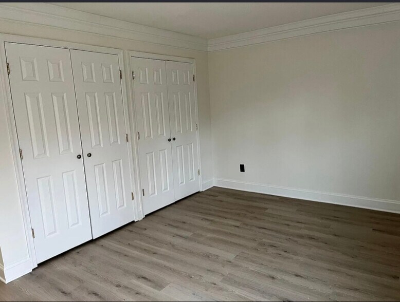 Building Photo - 317 Birch Dr