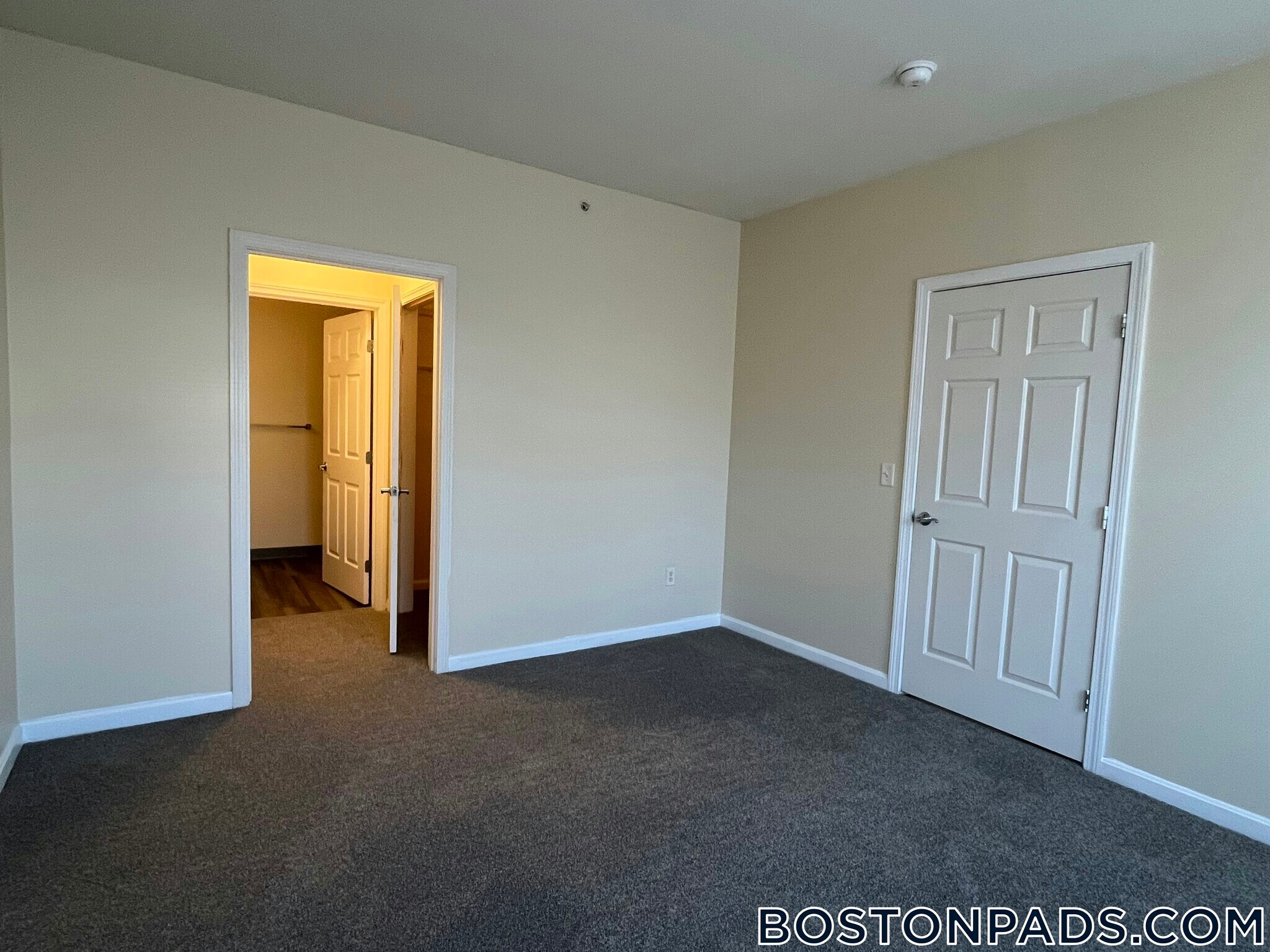 Building Photo - 311 Lowell St