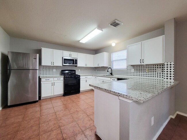 Building Photo - 16306 Kendons Way Ln