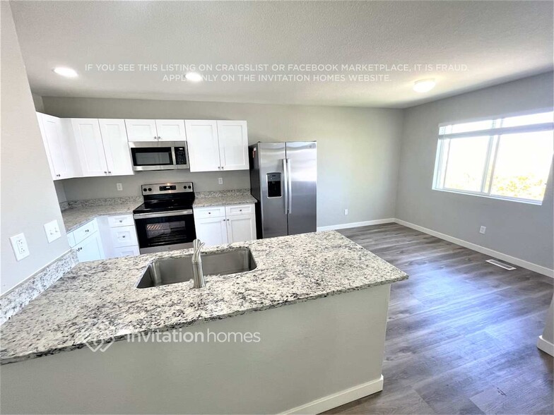 Building Photo - 4766 Andes St