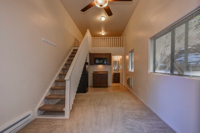 Building Photo - Boulder Park Townhome for Rent