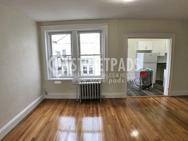 Building Photo - 1 bedroom in Boston MA 02215