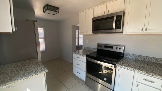 Building Photo - 1714 N 17th Ave