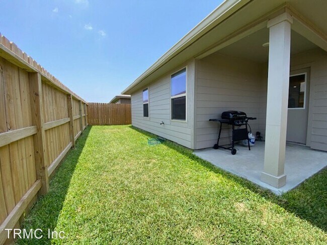 Building Photo - 3 br, 2 bath House - 7621 HERD RIDER LN.