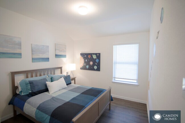 Building Photo - 2082 Peppermint Ln