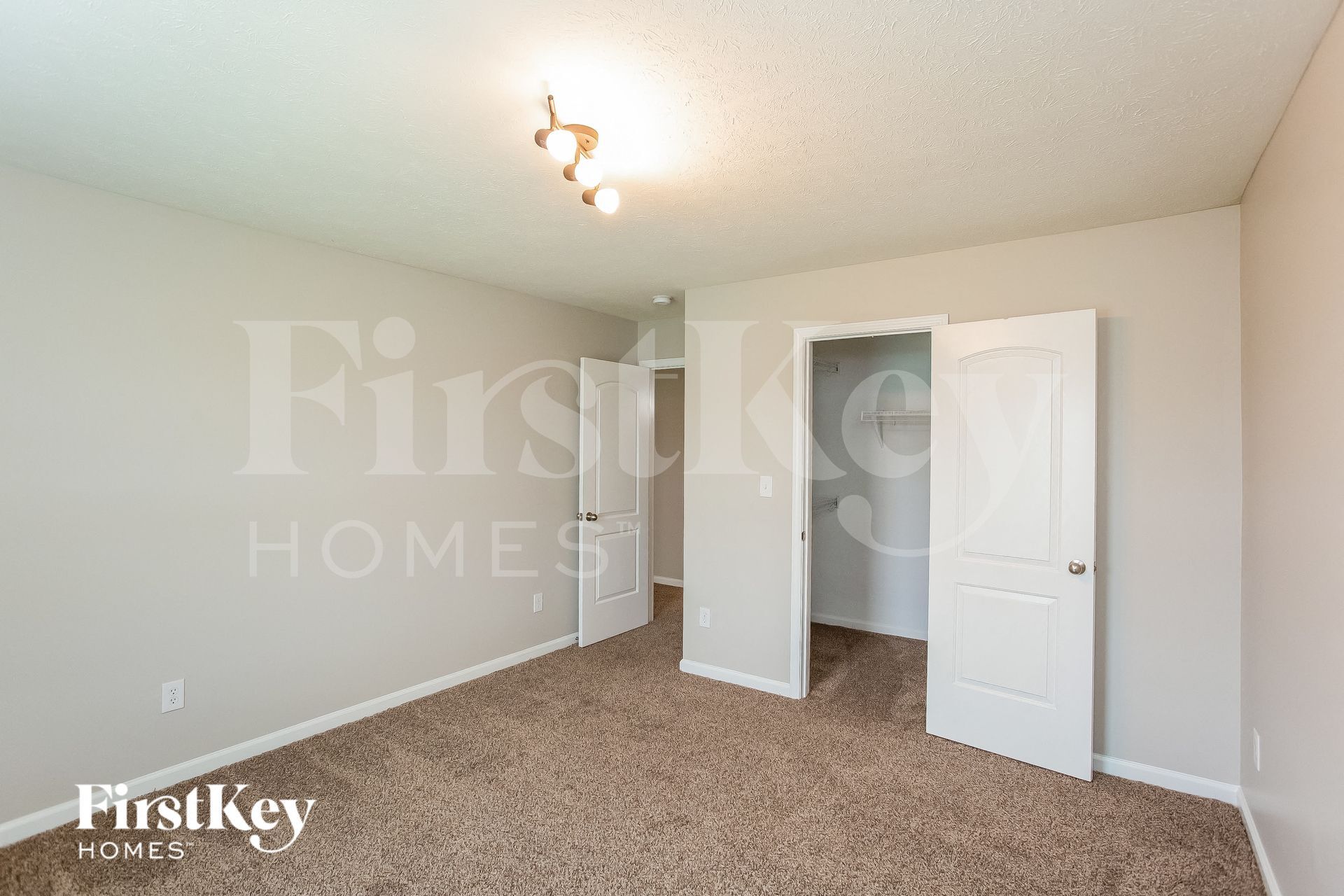 Building Photo - 1242 Littlefield Dr