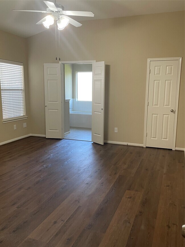 Building Photo - 12218 Grand Portage Ln