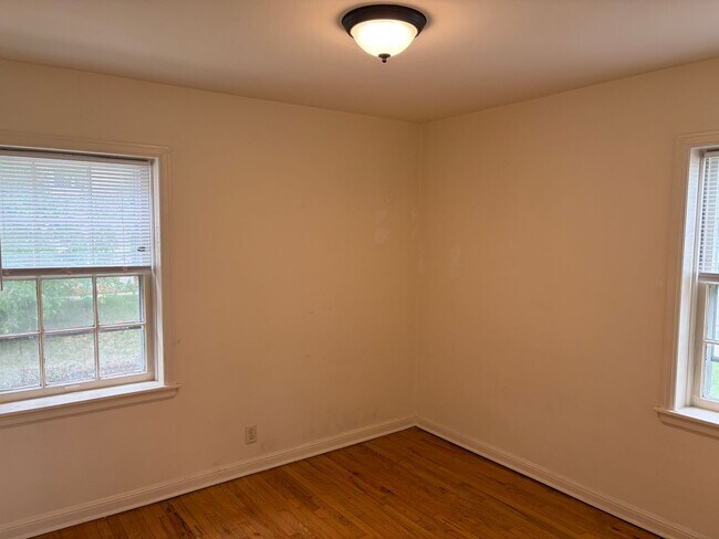 Building Photo - 2800 N Frederick Ave