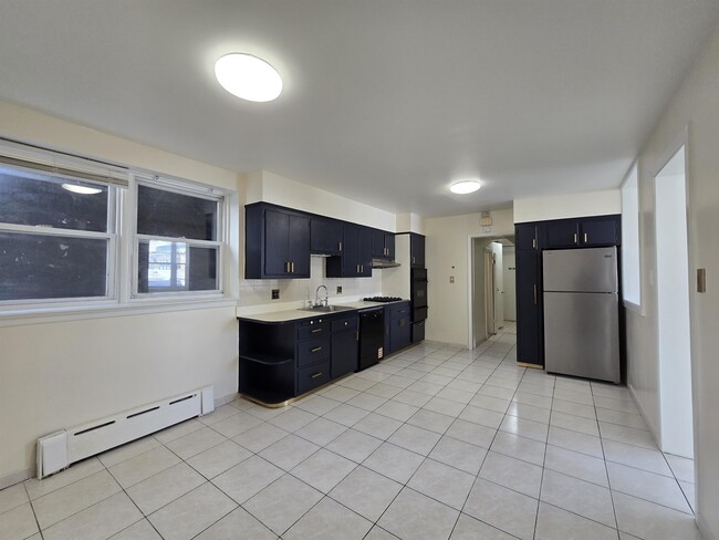 Building Photo - 6708 Newkirk Ave