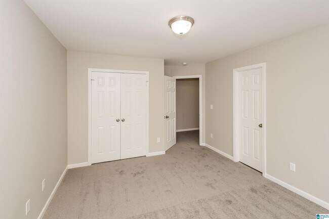 Building Photo - 1232 Riverford Dr