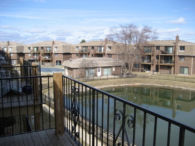 Building Photo - 1424 Carol Ct