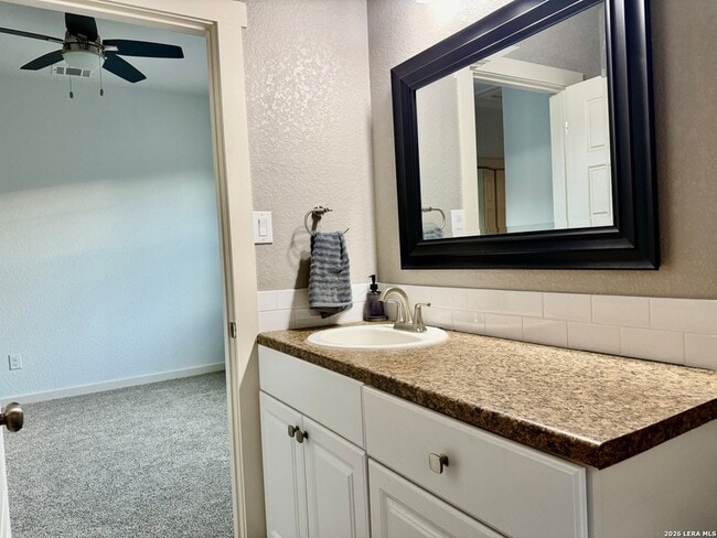 Building Photo - 1513 Winding Creek Trail