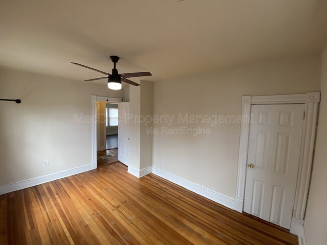 Building Photo - 320 Wolfe St