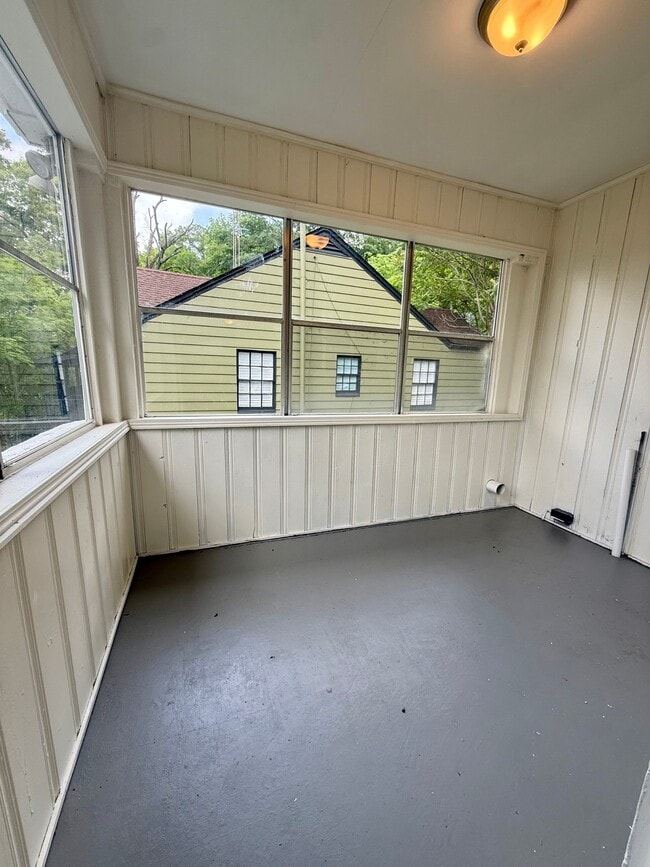 Building Photo - 2609 20th Place Ensley
