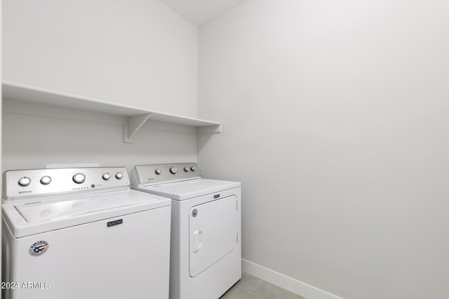 Building Photo - 14396 W Wethersfield Rd