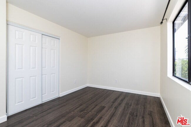 Building Photo - 441 N Ditman Ave