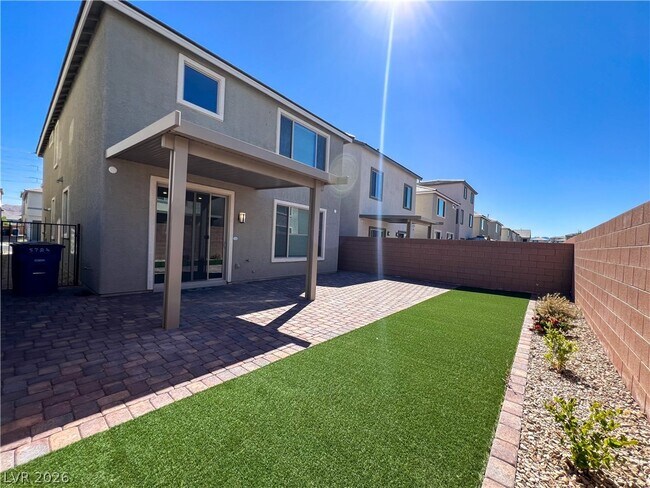 Building Photo - 5724 Avondale Rise Wy