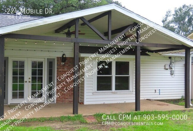 Building Photo - 224 Mobile Dr