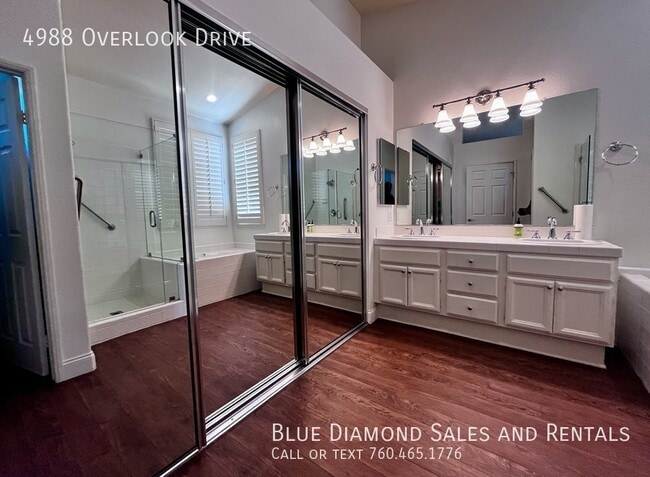 Building Photo - 4988 Overlook Dr
