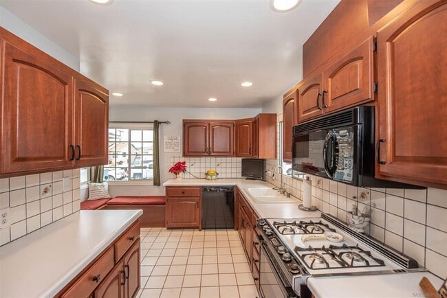 Building Photo - Upgraded Single Family Home in Allied Gard...