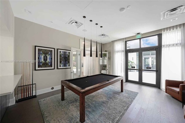 Building Photo - 8167 NW 41st St