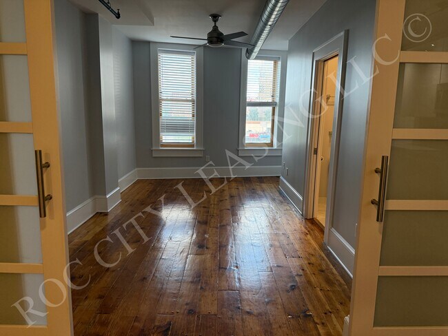 Building Photo - 131-163 State Street-301