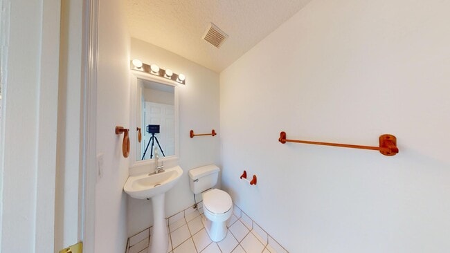 Building Photo - 62 Plumage Ln
