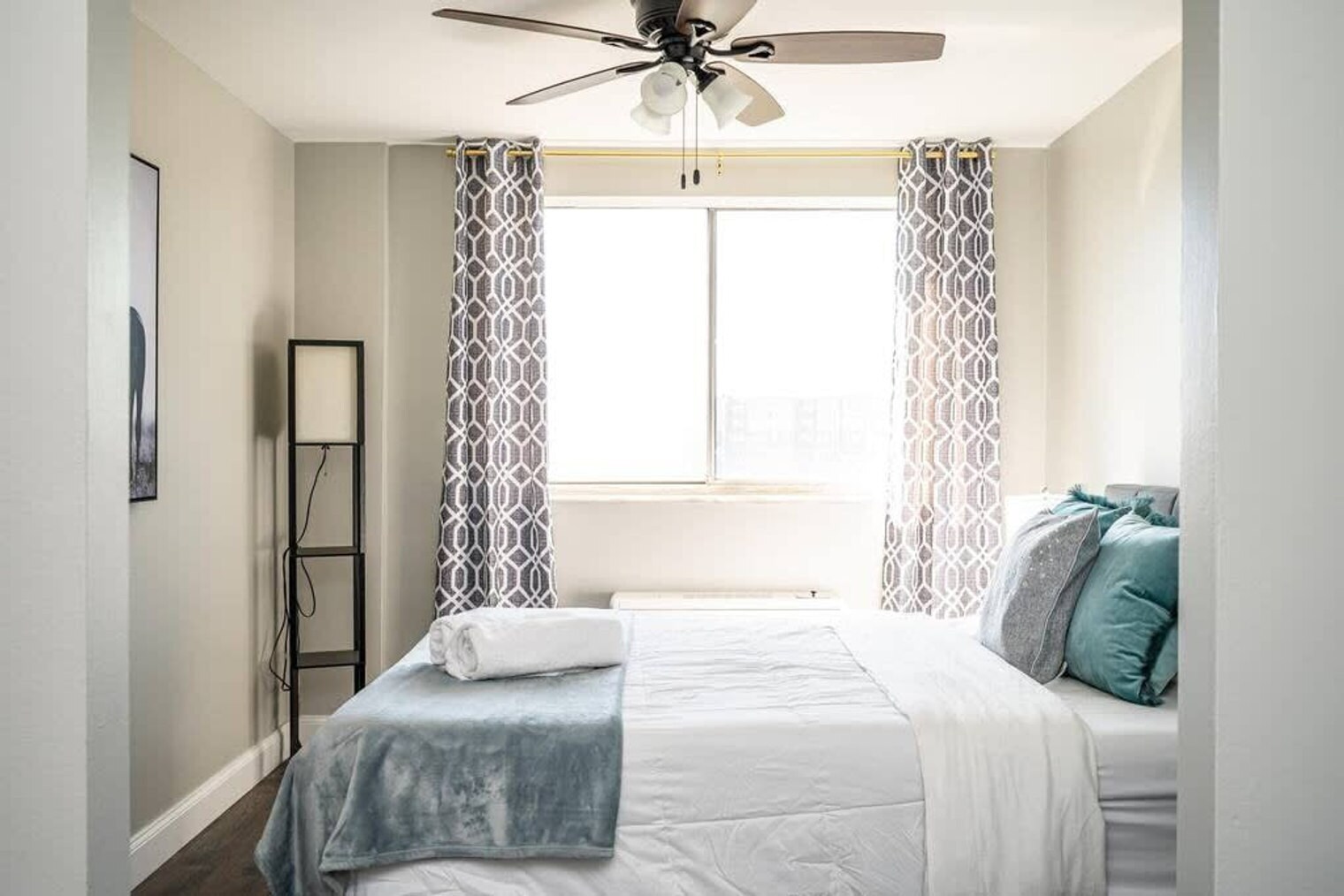 Building Photo - 215 Piedmont Ave NE