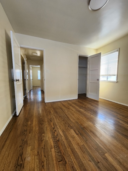 Building Photo - 7032 La Tijera Blvd