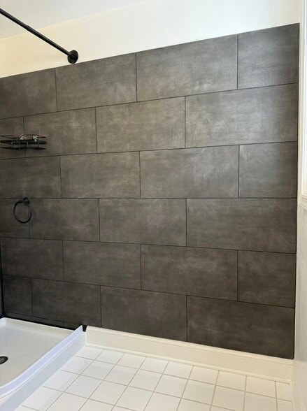 Building Photo - 3933 James St