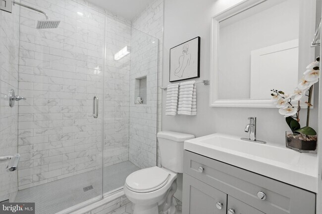 Building Photo - 3620 13th St NW