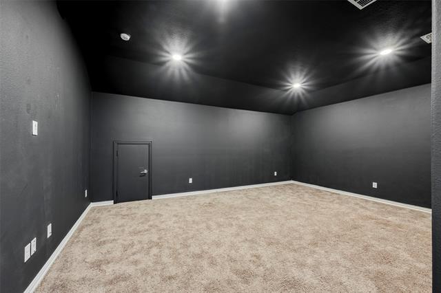 Building Photo - 14605 Little Water Dr