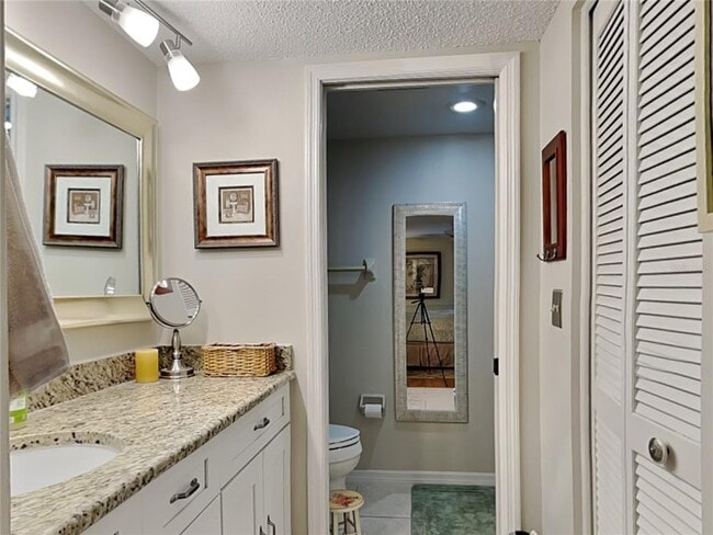 Building Photo - 6501 Stone River Rd