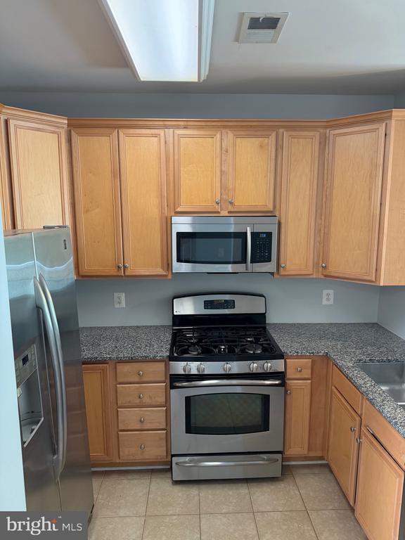 Building Photo - 20375 Belmont Park Terrace